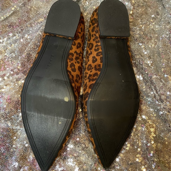 🤎Express cheetah print flats 🤎 - Picture 4 of 8